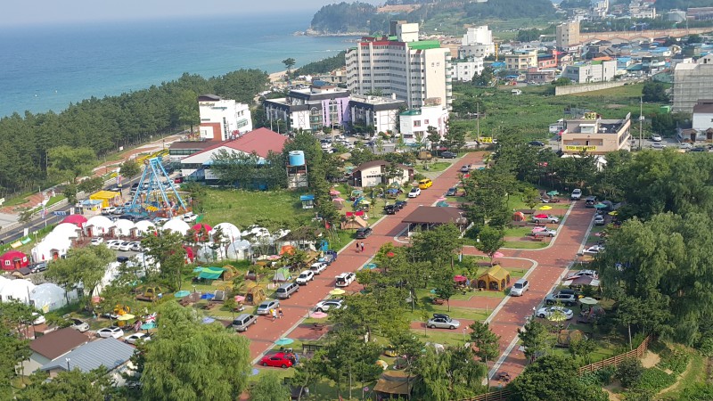 속초해수욕장 캠핑장 전경